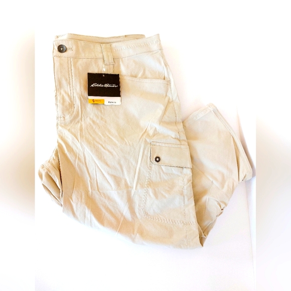 NWT Khaki Travex‎ Cargo Capri size 18 style #1132 Eddie Bauer - Picture 1 of 12